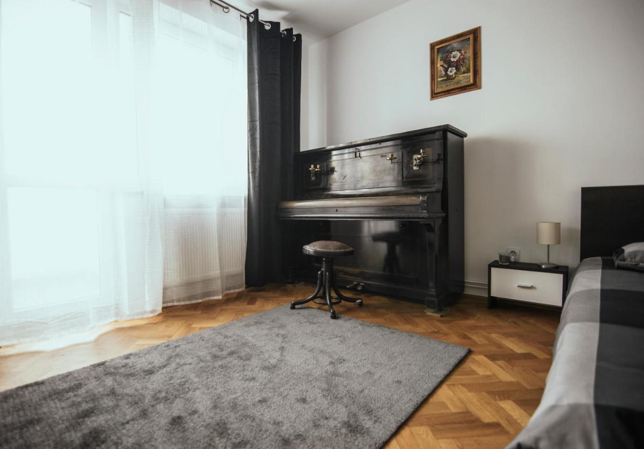 Central David Residence Μπρασόβ Εξωτερικό φωτογραφία