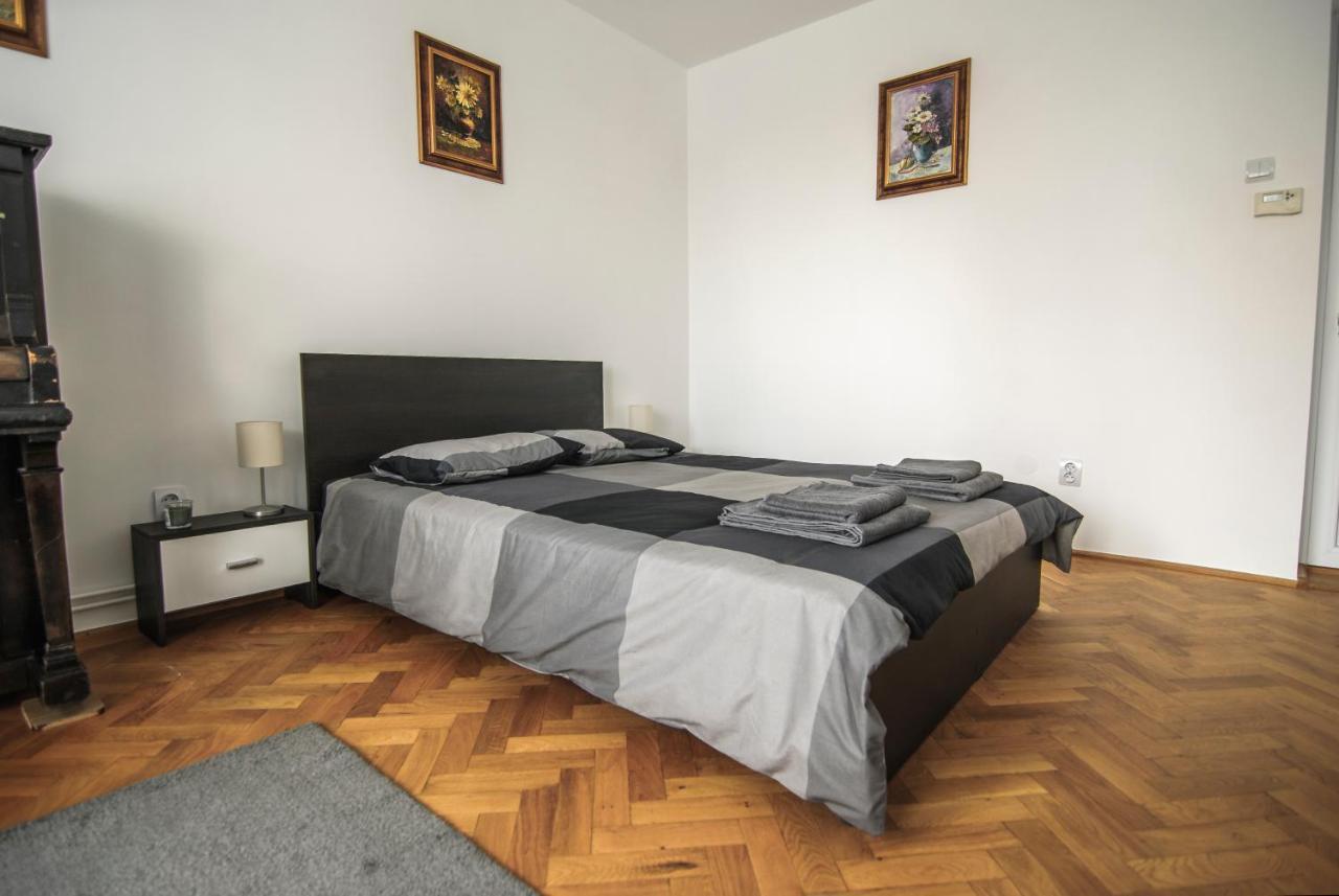 Central David Residence Μπρασόβ Εξωτερικό φωτογραφία